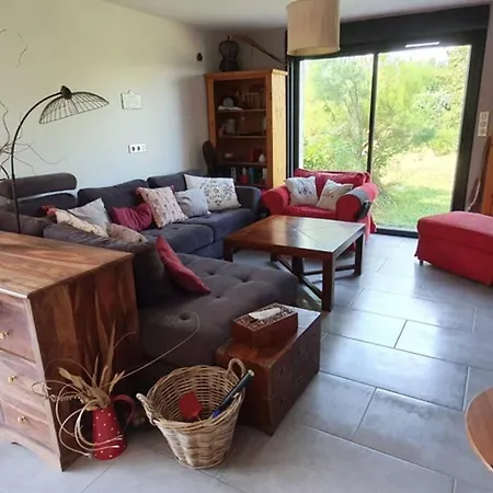 Proche Valence, Maison de campagne avec piscine Villa