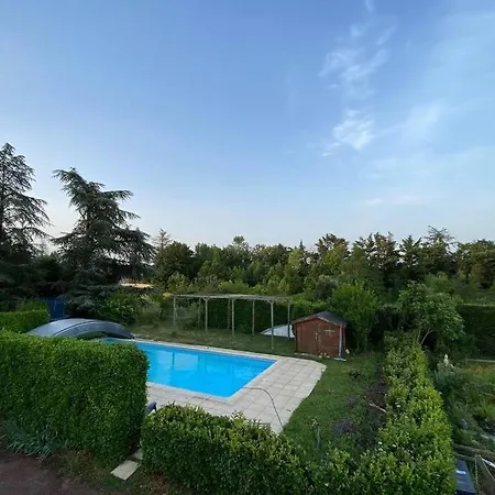 Proche Valence, Maison de campagne avec piscine Chabeuil